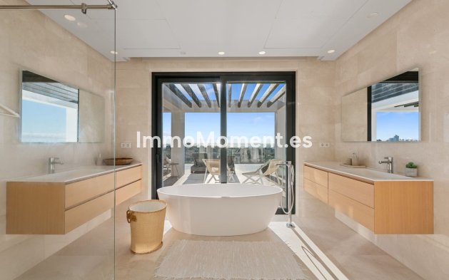 Resale - Detached villa - Estepona - New Golden Mile