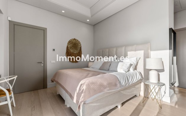 Resale - Detached villa - Estepona - New Golden Mile