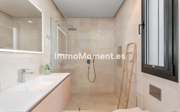 Resale - Detached villa - Estepona - New Golden Mile