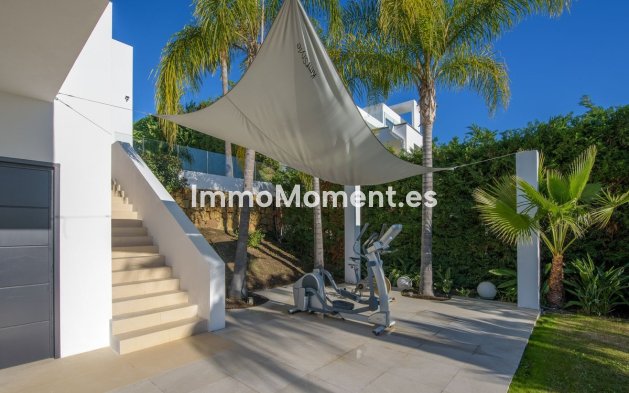Resale - Detached villa - Estepona - New Golden Mile