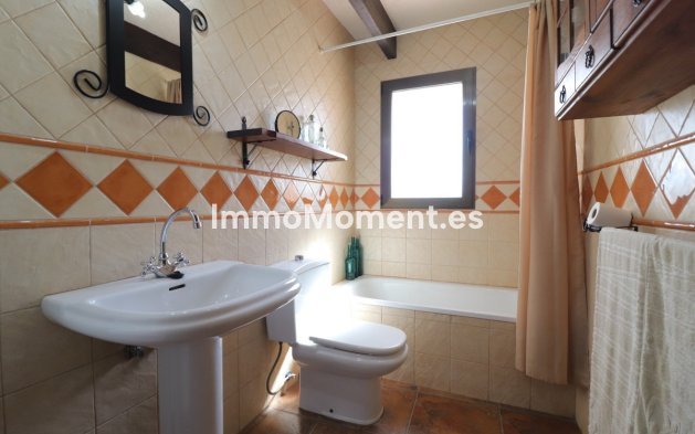 Bestaande woning - Vrijstaande villa - Albatera - Albatera Centro