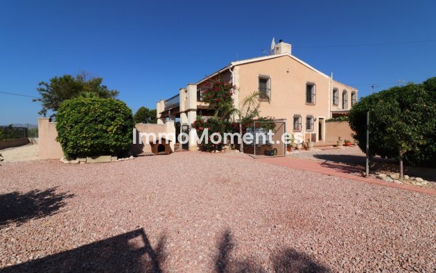Bestaande woning - Vrijstaande villa - Albatera - Albatera Centro