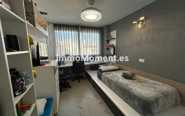 Resale - Apartment - Villajoyosa - Villajoyosa Centro