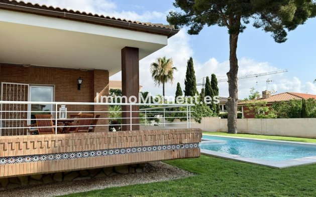 Wiederverkauf - Freistehende Villa - La Nucía - La Nucia Centro