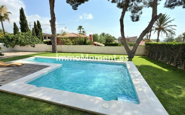 Wiederverkauf - Freistehende Villa - La Nucía - La Nucia Centro