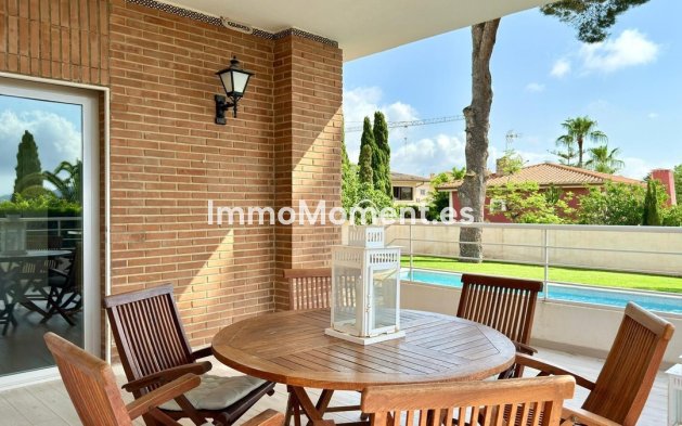 Wiederverkauf - Freistehende Villa - La Nucía - La Nucia Centro