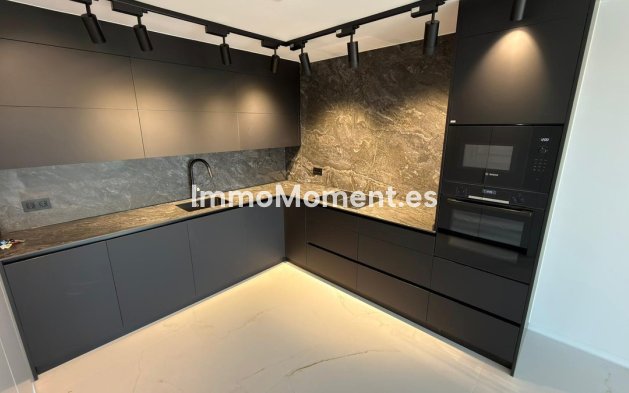 Resale - Apartment - Finestrat