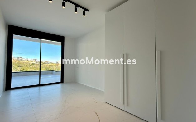 Resale - Apartment - Finestrat