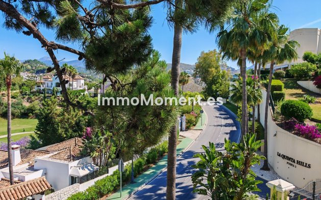 Resale - Apartment - Benahavís - Benahavís Centro