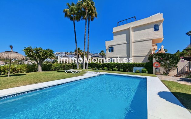 Resale - Apartment - Benahavís - Benahavís Centro