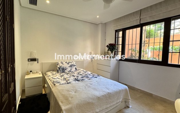Reventa - Apartamento - Marbella - La Mairena