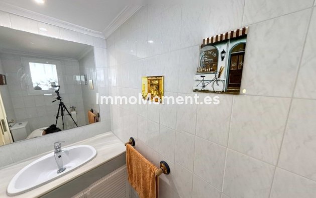 Revente - Villa individuelle - Estepona  - Atalaya