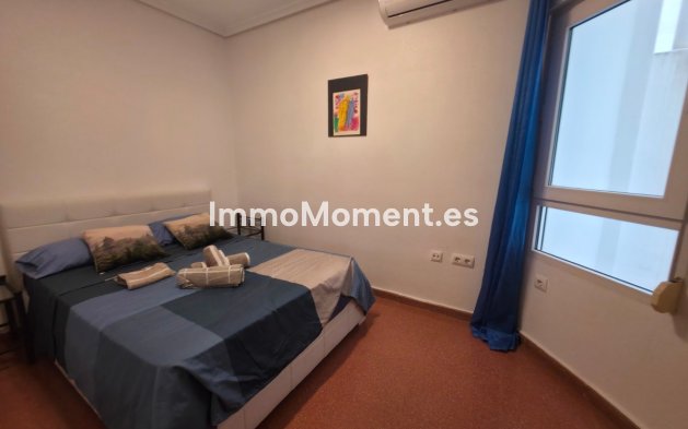 Resale - Apartment - Torrevieja - Torrevieja Centro