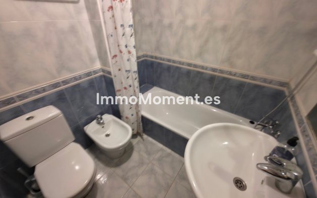 Resale - Apartment - Torrevieja - Torrevieja Centro