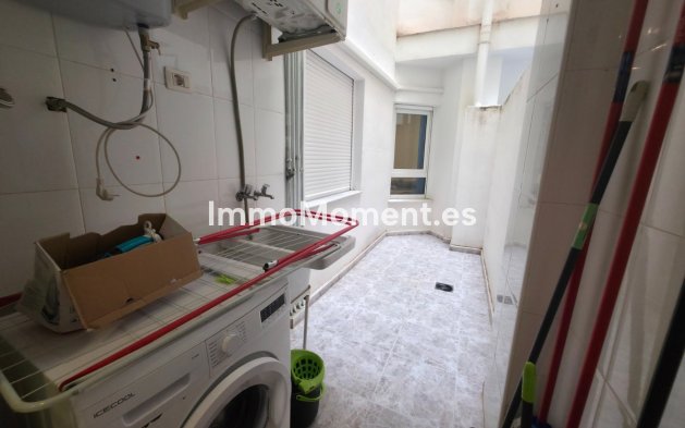 Resale - Apartment - Torrevieja - Torrevieja Centro