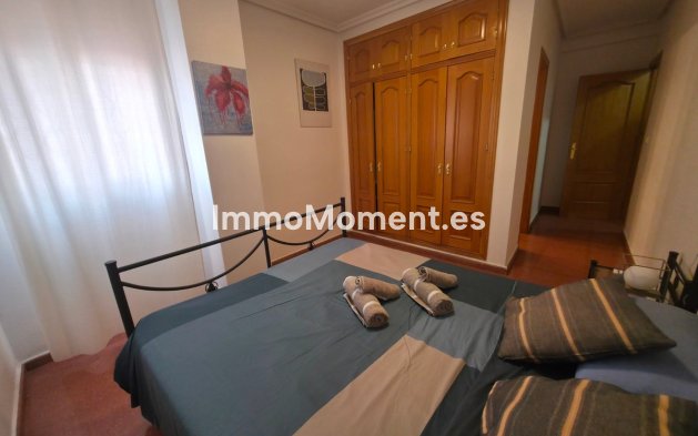 Resale - Apartment - Torrevieja - Torrevieja Centro