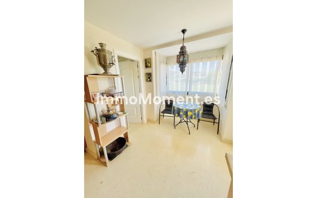 Resale - Apartment - Benahavís - Benahavís Centro