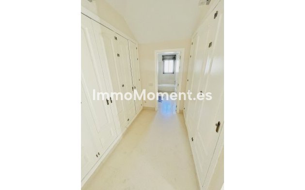 Resale - Apartment - Benahavís - Benahavís Centro