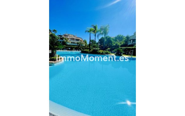 Resale - Apartment - Benahavís - Benahavís Centro