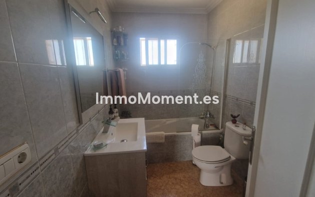 Bestaande woning - Vrijstaande villa - Catral - Catral Centro