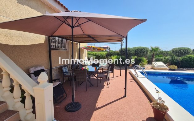 Bestaande woning - Vrijstaande villa - Catral - Catral Centro