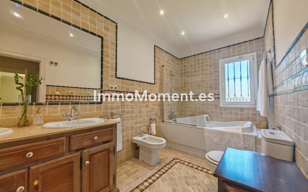 Bestaande woning - Vrijstaande villa - Marbella - Elviria