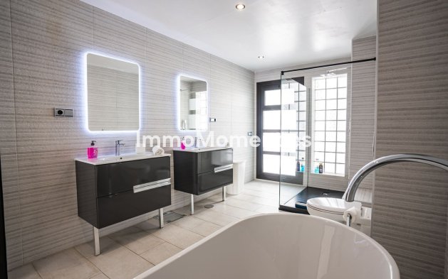Resale - Detached villa - Inland  - Istán
