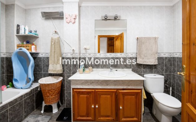 Bestaande woning - Rijtjeshuis - Estepona  - Estepona Centro