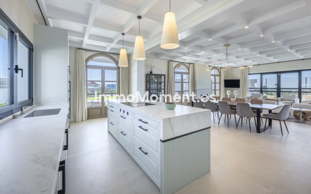 Revente - Villa individuelle - Estepona  - Estepona Centro