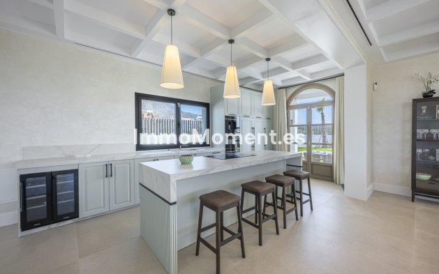 Revente - Villa individuelle - Estepona  - Estepona Centro
