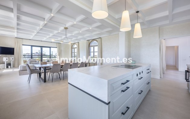 Revente - Villa individuelle - Estepona  - Estepona Centro