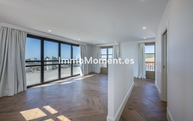 Revente - Villa individuelle - Estepona  - Estepona Centro