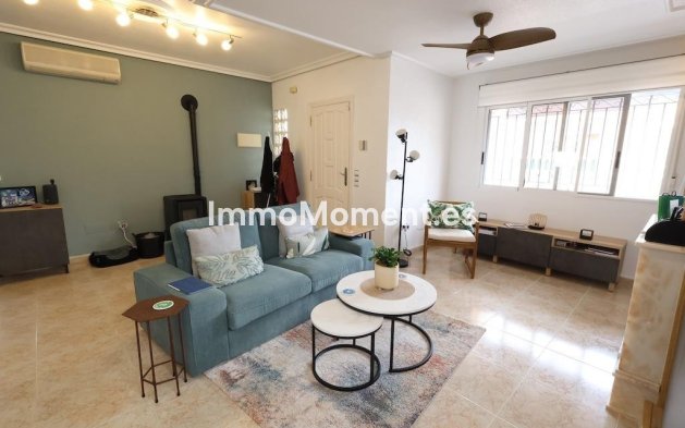 Reventa - Villa independiente - San Miguel de Salinas - San Miguel de Salinas Centro