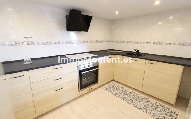 Reventa - Villa independiente - San Miguel de Salinas - San Miguel de Salinas Centro