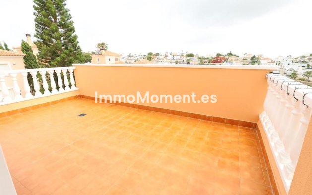 Reventa - Villa independiente - San Miguel de Salinas - San Miguel de Salinas Centro