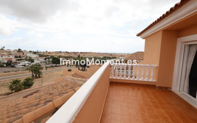 Reventa - Villa independiente - San Miguel de Salinas - San Miguel de Salinas Centro