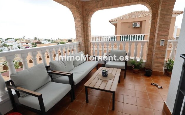 Reventa - Villa independiente - San Miguel de Salinas - San Miguel de Salinas Centro