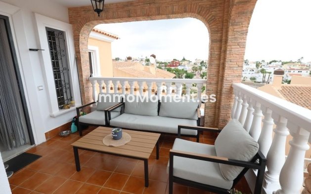 Reventa - Villa independiente - San Miguel de Salinas - San Miguel de Salinas Centro