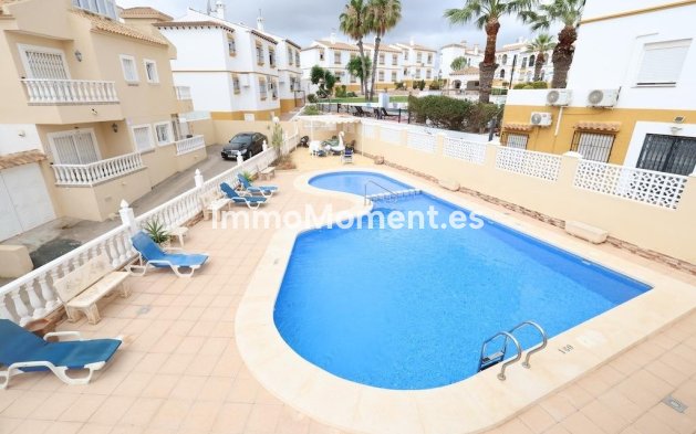 Reventa - Villa independiente - San Miguel de Salinas - San Miguel de Salinas Centro
