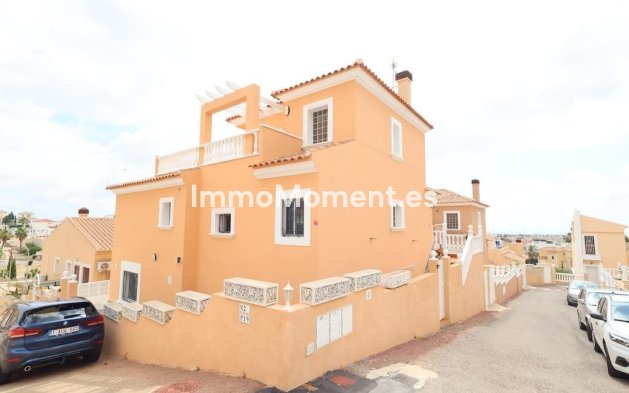 Reventa - Villa independiente - San Miguel de Salinas - San Miguel de Salinas Centro