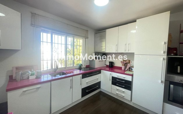 Bestaande woning - Rijtjeshuis - Estepona  - Estepona Centro