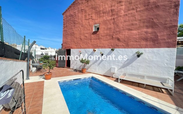 Bestaande woning - Rijtjeshuis - Estepona  - Estepona Centro
