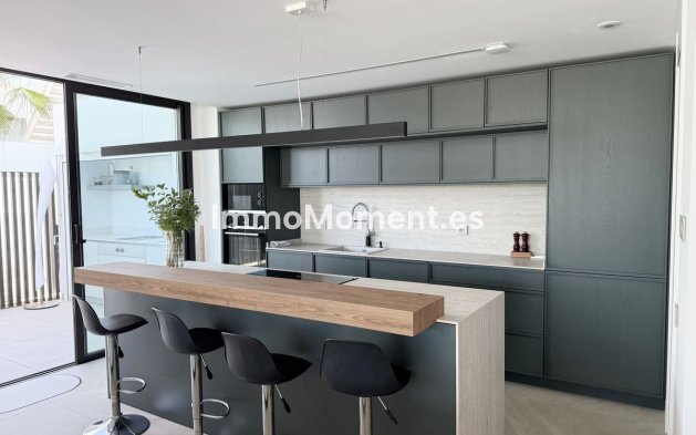 Resale - Apartment - Marbella - Santa Clara