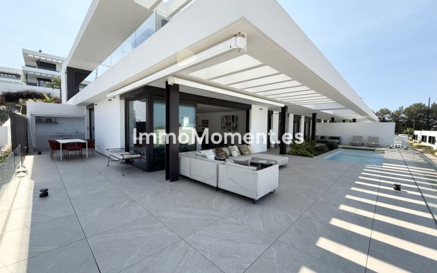 Resale - Apartment - Marbella - Santa Clara