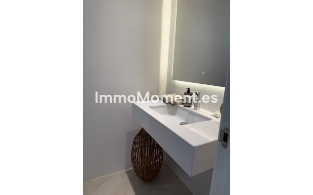 Resale - Apartment - Marbella - Santa Clara