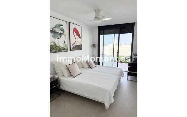 Resale - Apartment - Marbella - Santa Clara