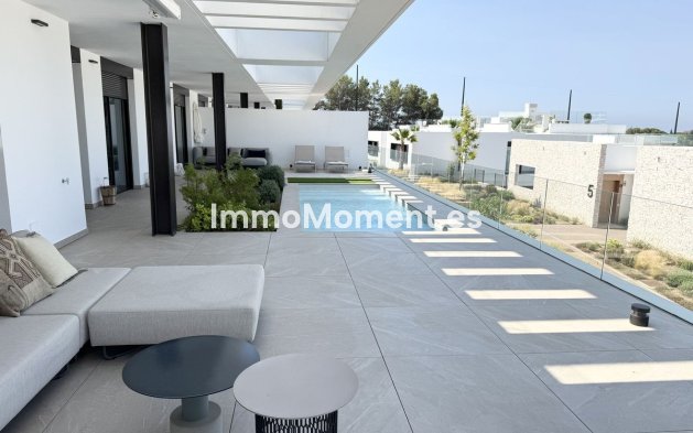 Resale - Apartment - Marbella - Santa Clara