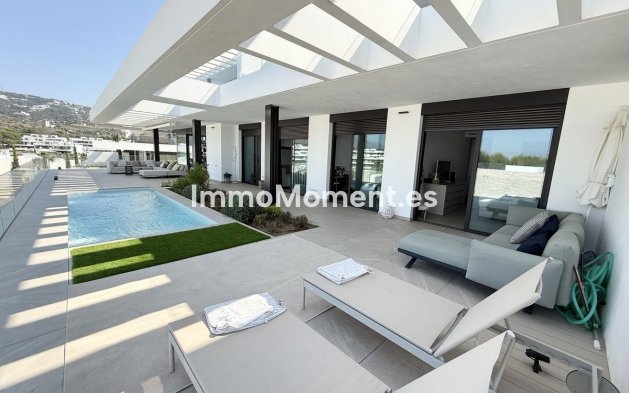 Resale - Apartment - Marbella - Santa Clara