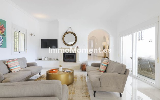 Reventa - Villa independiente - Mijas - Valtocado