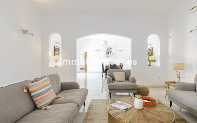 Reventa - Villa independiente - Mijas - Valtocado